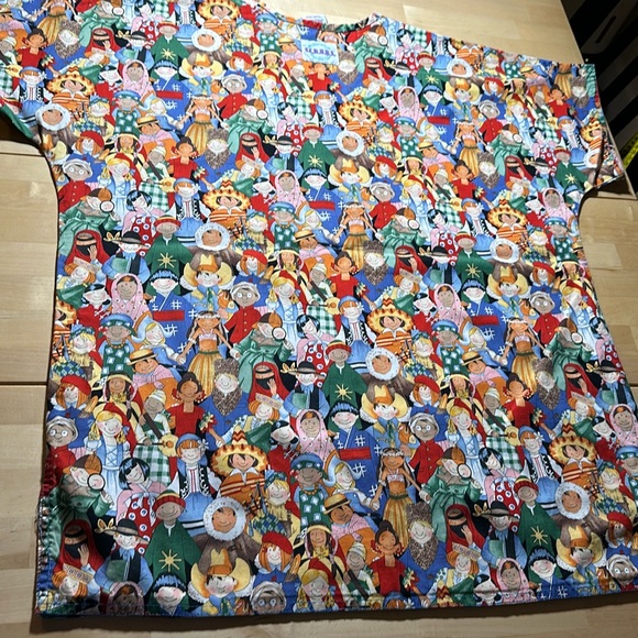S.C.R.U.B.S. Multicultural Kids Patterned Scrub Top - Picture 3 of 6